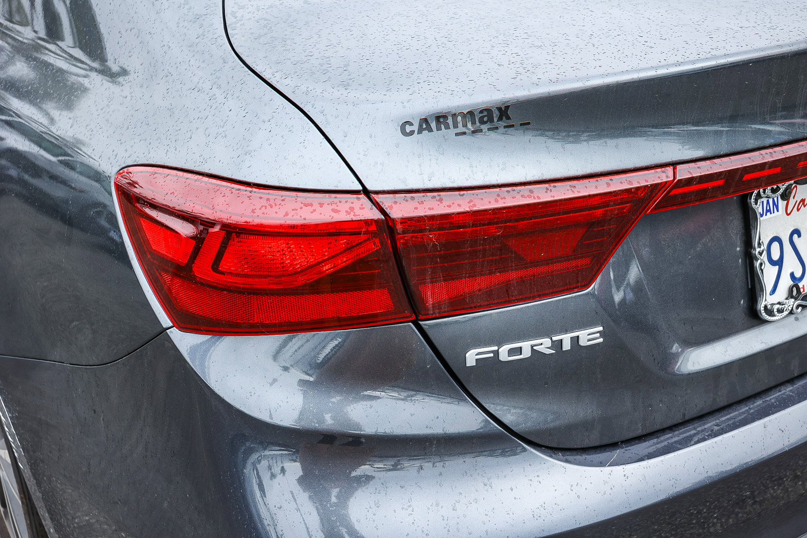 Used 2022 Kia Forte LXS image 8