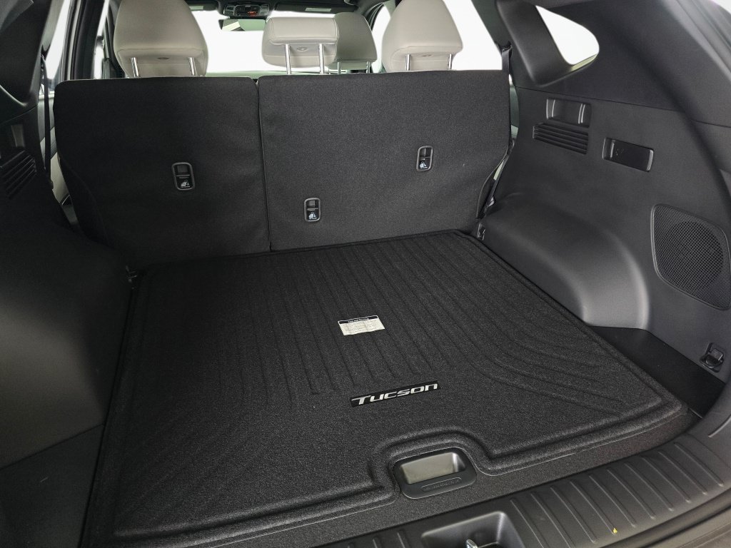 New 2026 Hyundai Tucson Limited AWD/4WD image 17