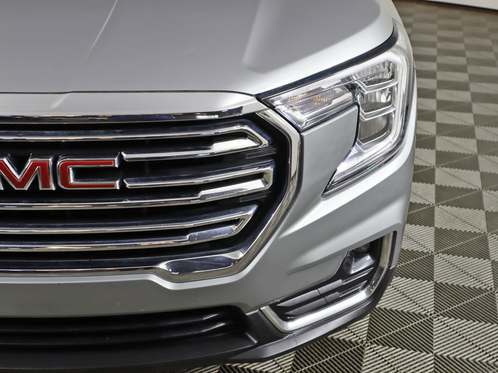 Used 2024 GMC Terrain SLT AWD/4WD image 13