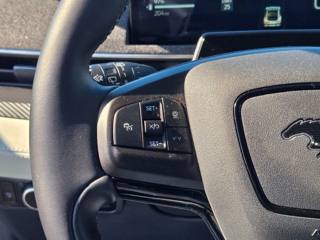 Certified 2025 Ford Mustang Mach-E Premium image 30