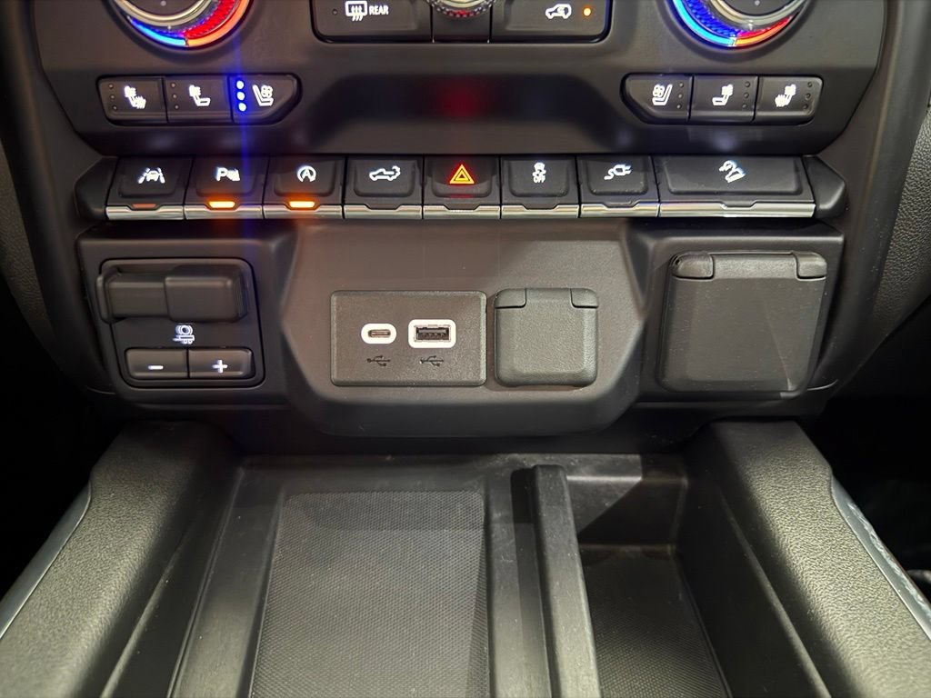 Used 2019 GMC Sierra 1500 SLT w/ SLT Premium Plus Package AWD/4WD image 28