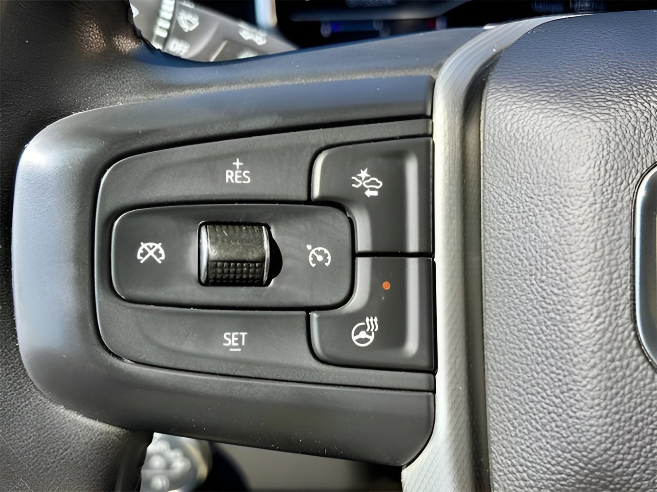 Used 2024 GMC Sierra 2500 Denali w/ Technology Package image 29