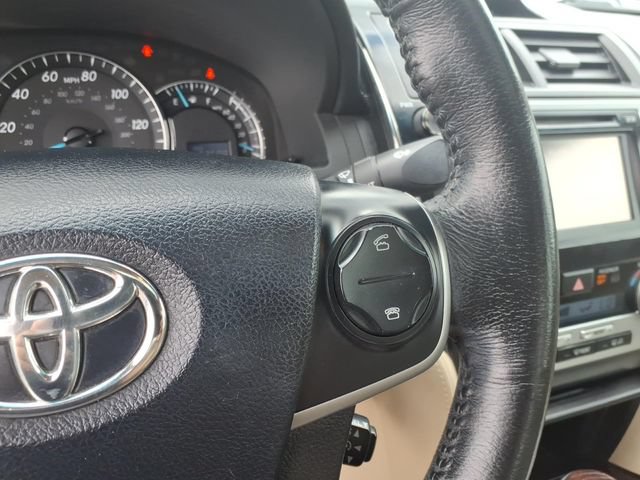 Used 2012 Toyota Camry XLE FWD image 10