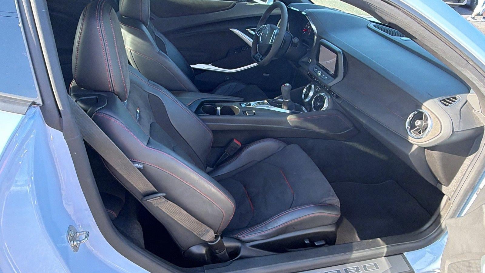 Used 2023 Chevrolet Camaro ZL1 RWD image 19