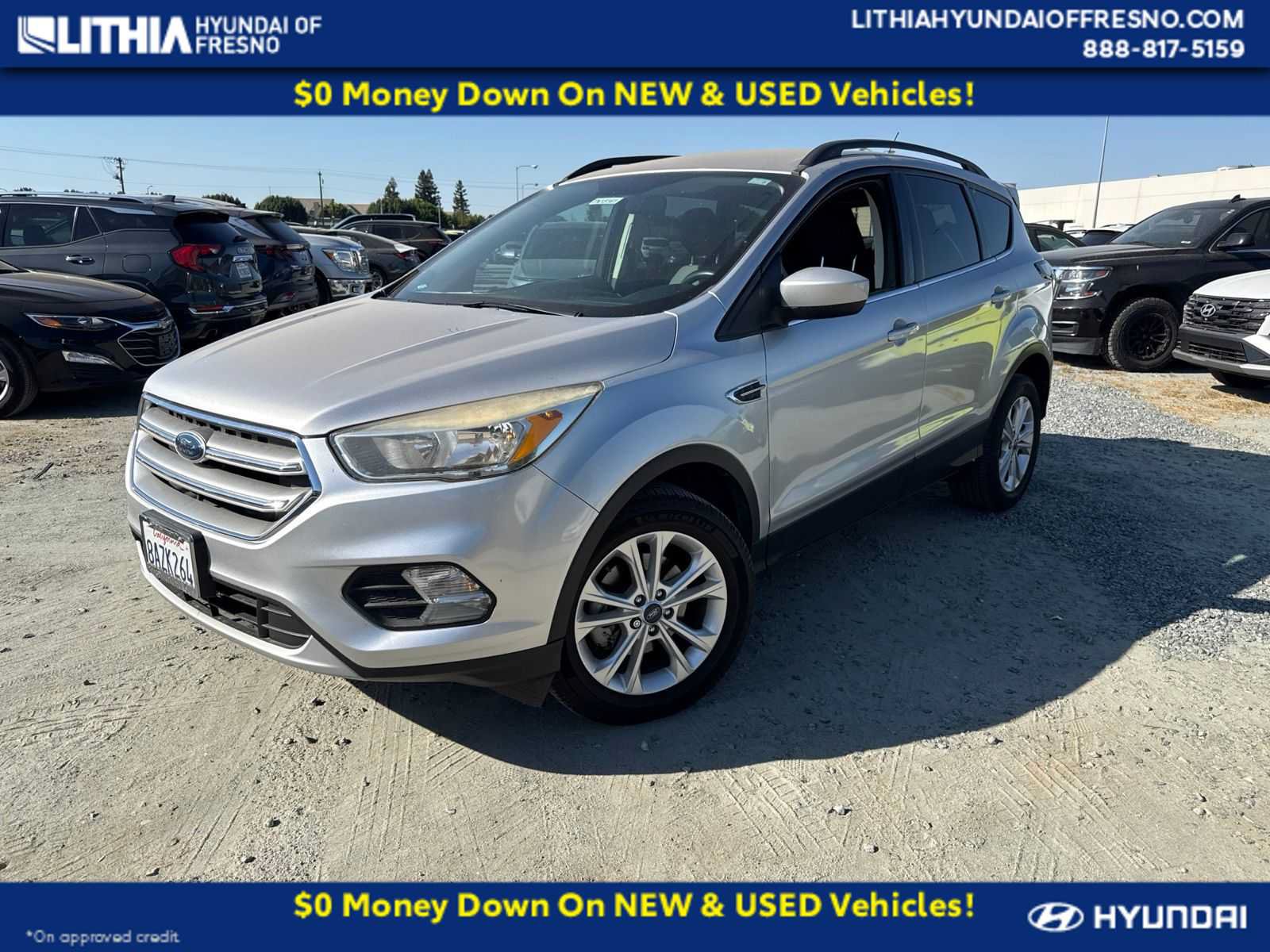 Used 2018 Ford Escape SE FWD image 1