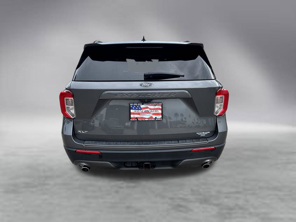 Used 2023 Ford Explorer XLT w/ Equipment Group 202A RWD image 5