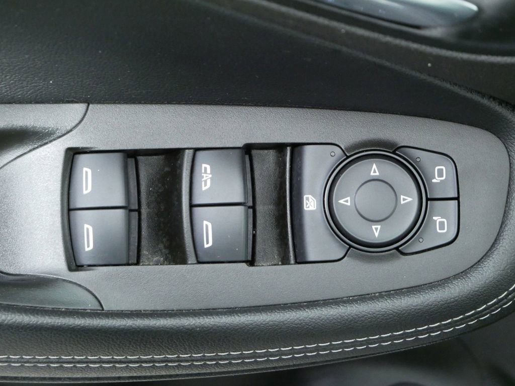 Used 2021 Buick Encore GX Essence w/ Advanced Technology Package image 21