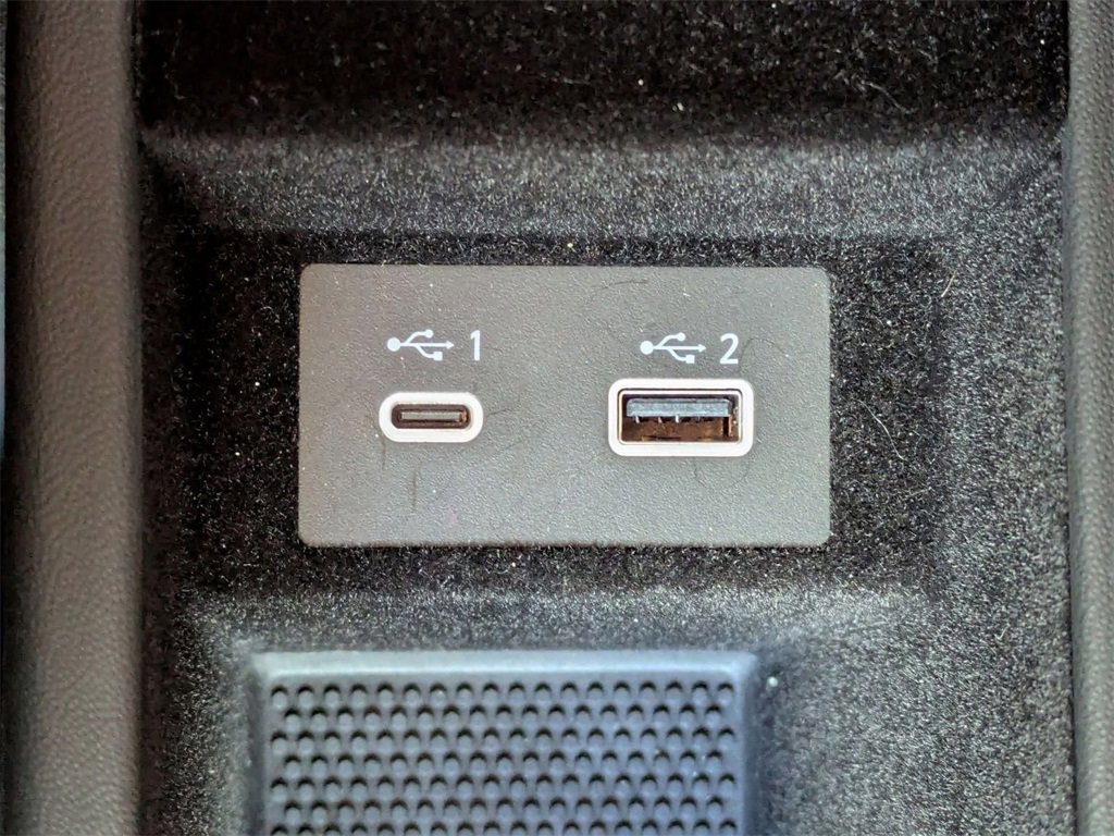 Used 2024 Lotus Emira First Edition image 27