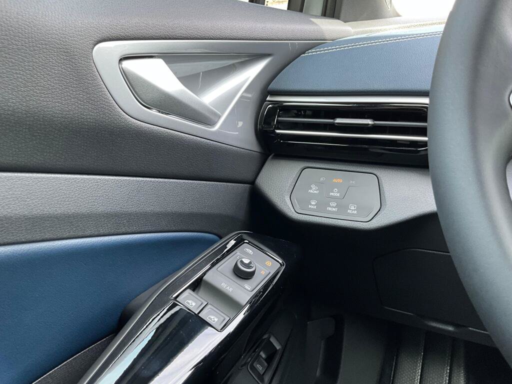 New 2026 Volkswagen ID.4 Pro S AWD/4WD image 23