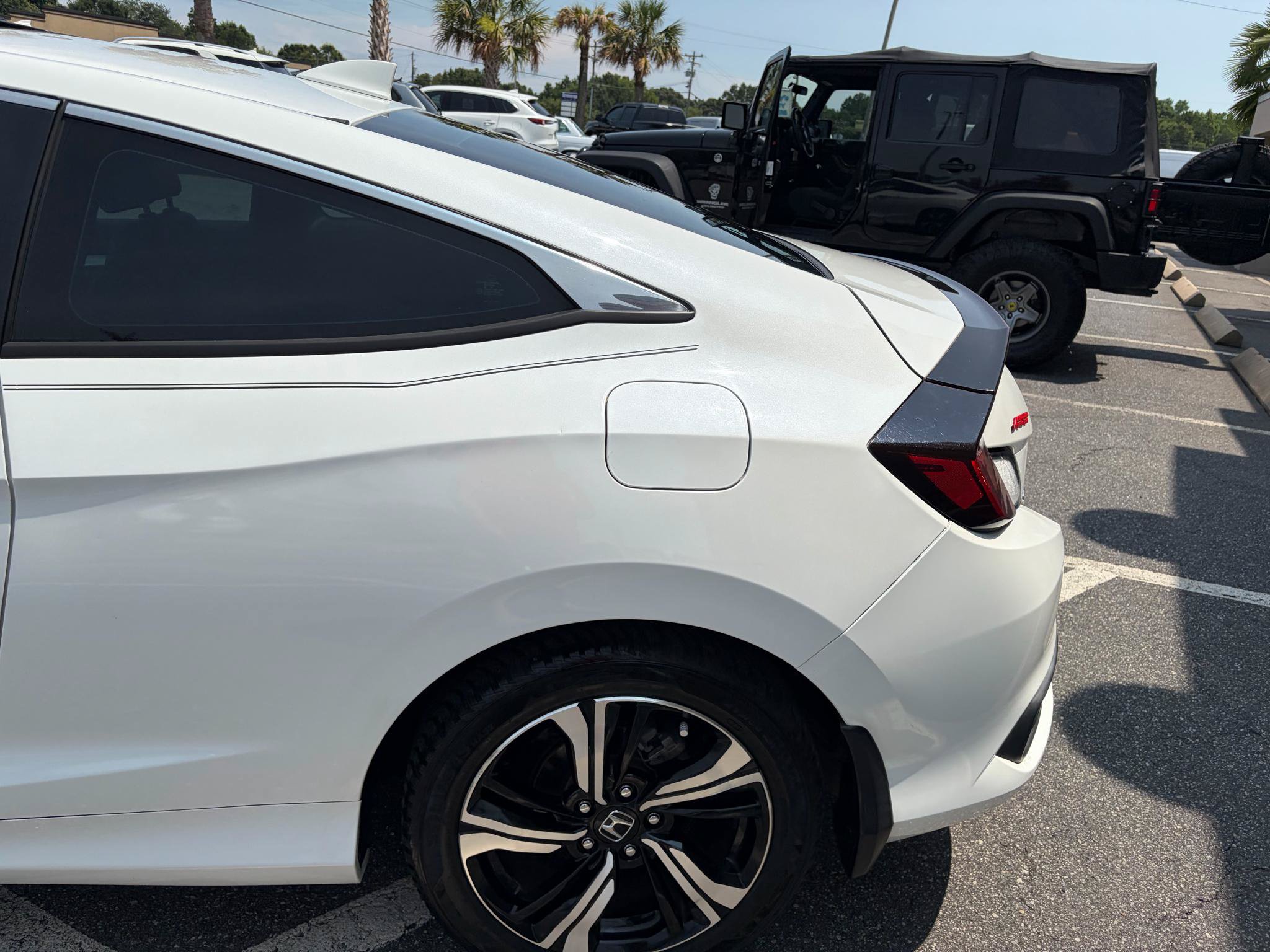 Used 2017 Honda Civic Touring image 8