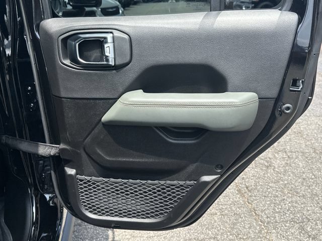 Certified 2025 Jeep Gladiator Mojave AWD/4WD image 19