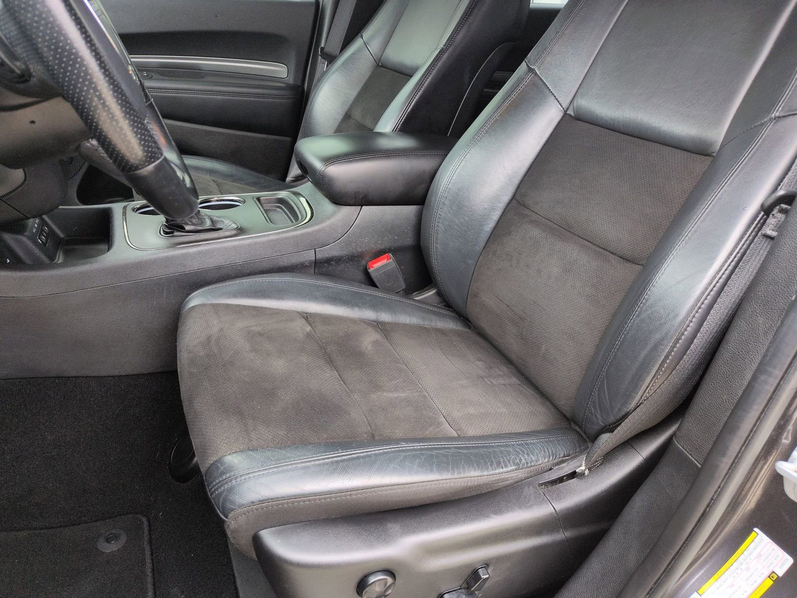 Used 2020 Dodge Durango GT image 28