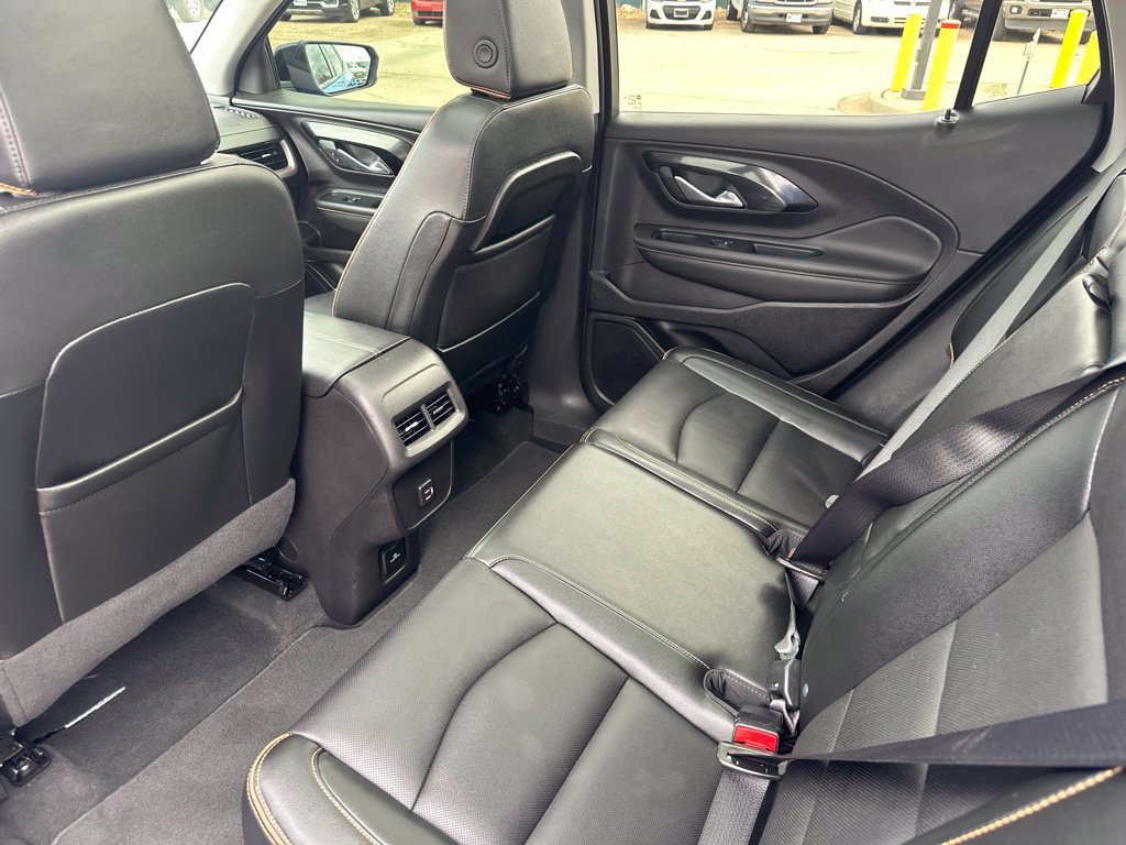 Certified 2024 GMC Terrain AT4 w/ Infotainment Package II AWD/4WD image 21