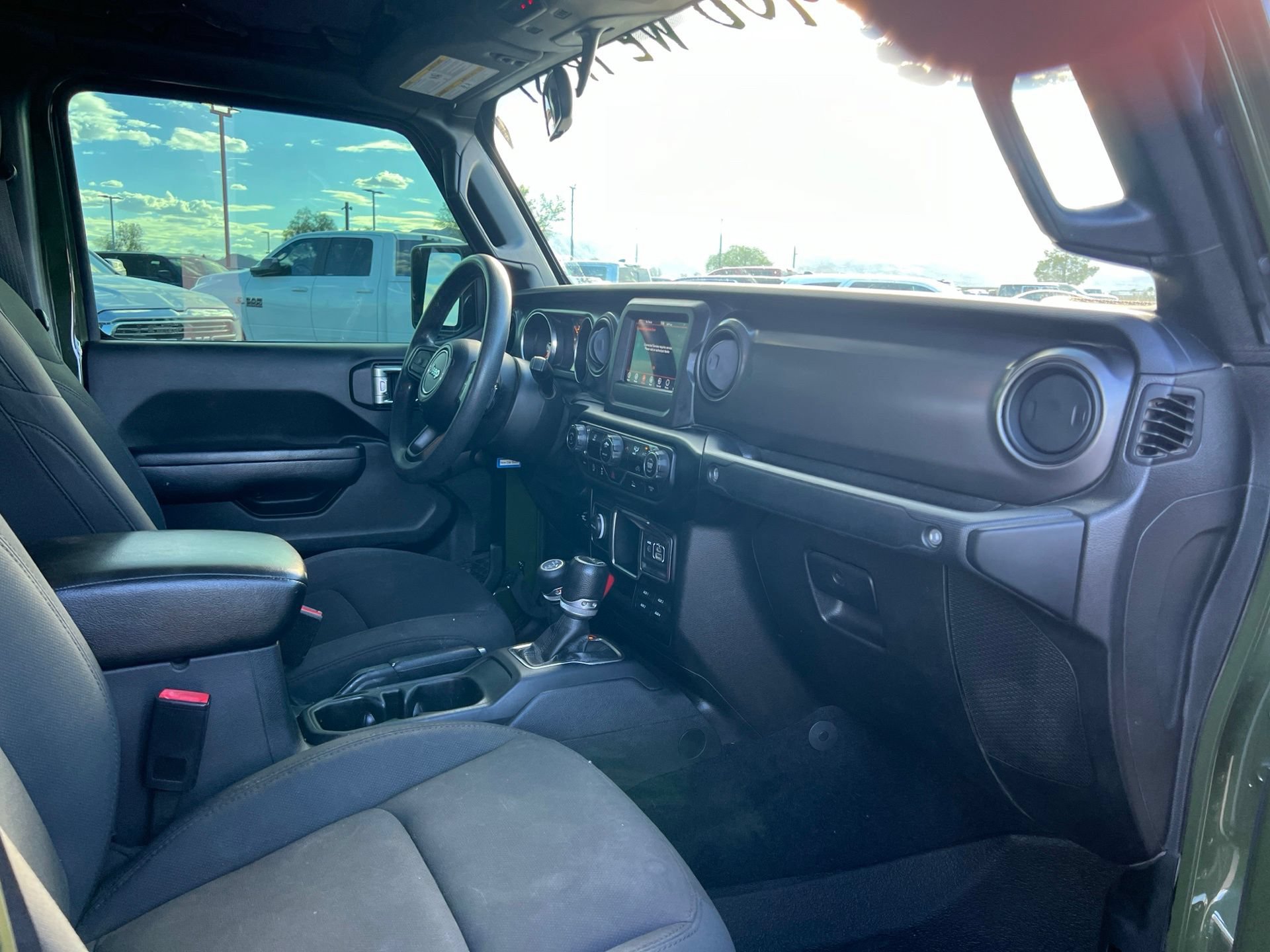 Used 2022 Jeep Gladiator Sport w/ Trailer Tow Package AWD/4WD image 24
