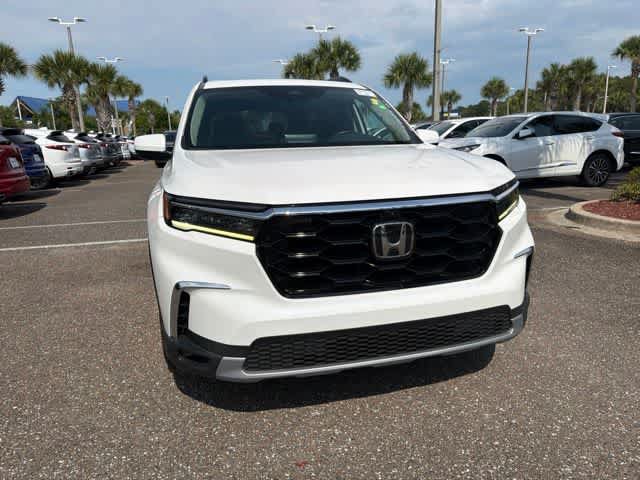Used 2023 Honda Pilot Elite image 7