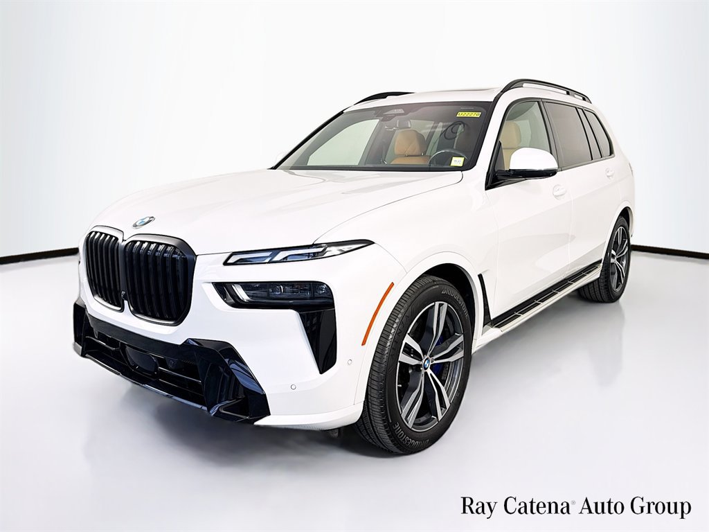 Used 2024 BMW X7 xDrive40i w/ Executive Package AWD/4WD image 3