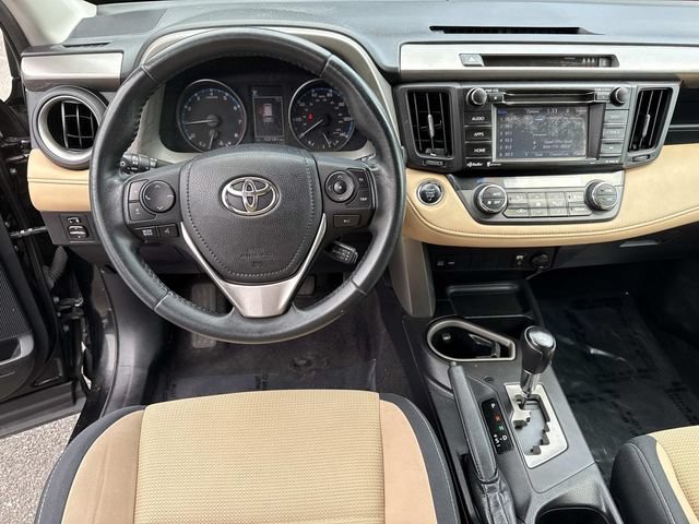 Used 2018 Toyota RAV4 XLE w/ Plus Extra Value Package AWD/4WD image 17