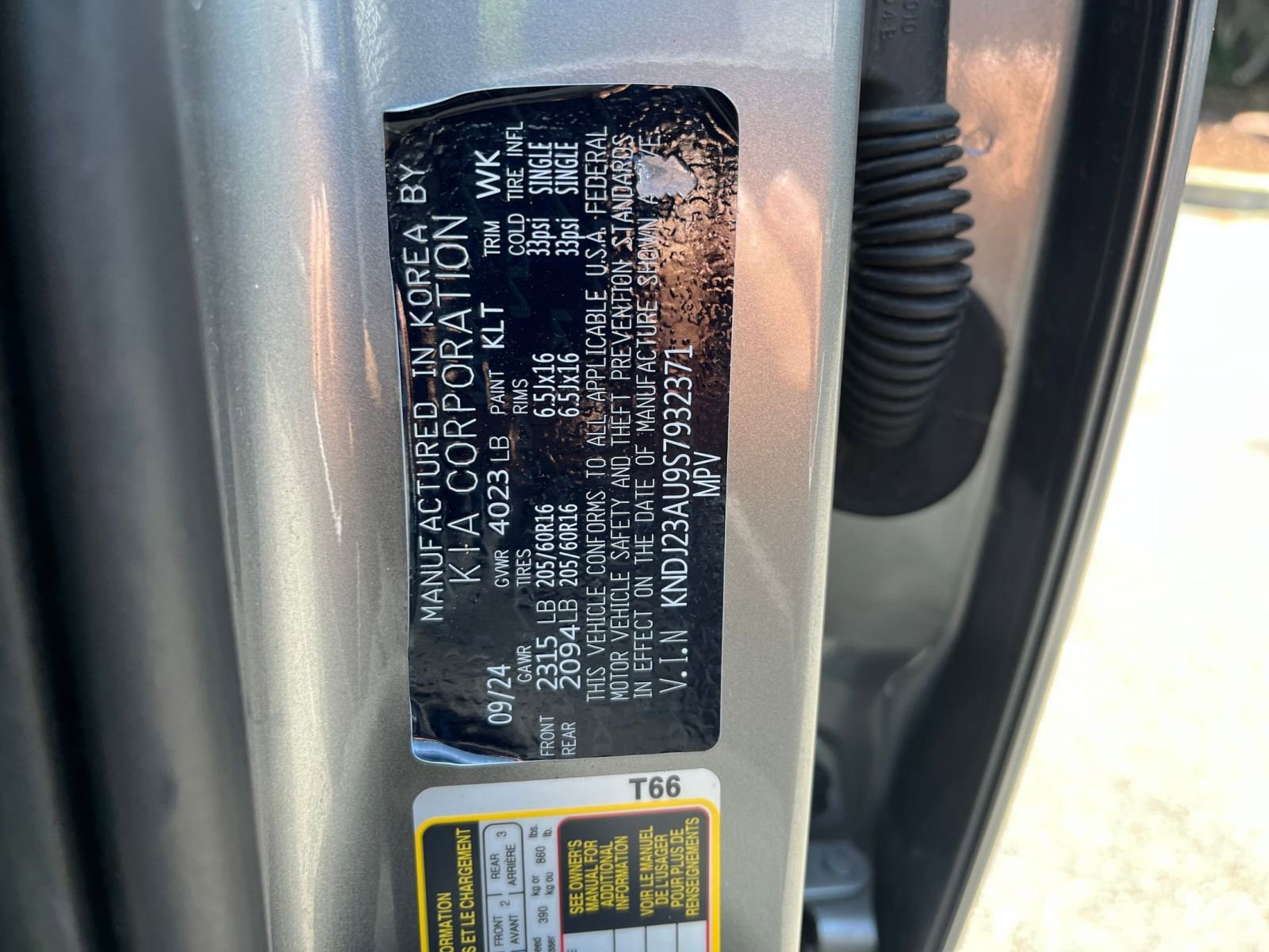 Used 2025 Kia Soul LX w/ LX Technology Package FWD image 27