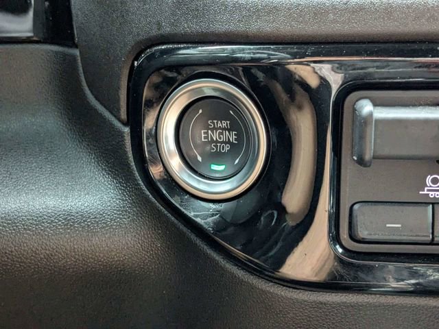 Used 2025 Chevrolet Silverado 1500 LTZ image 25