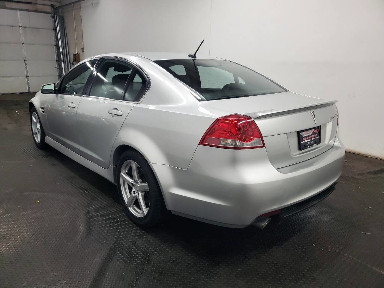 Used 2009 Pontiac G8 w/ Premium Package image 5