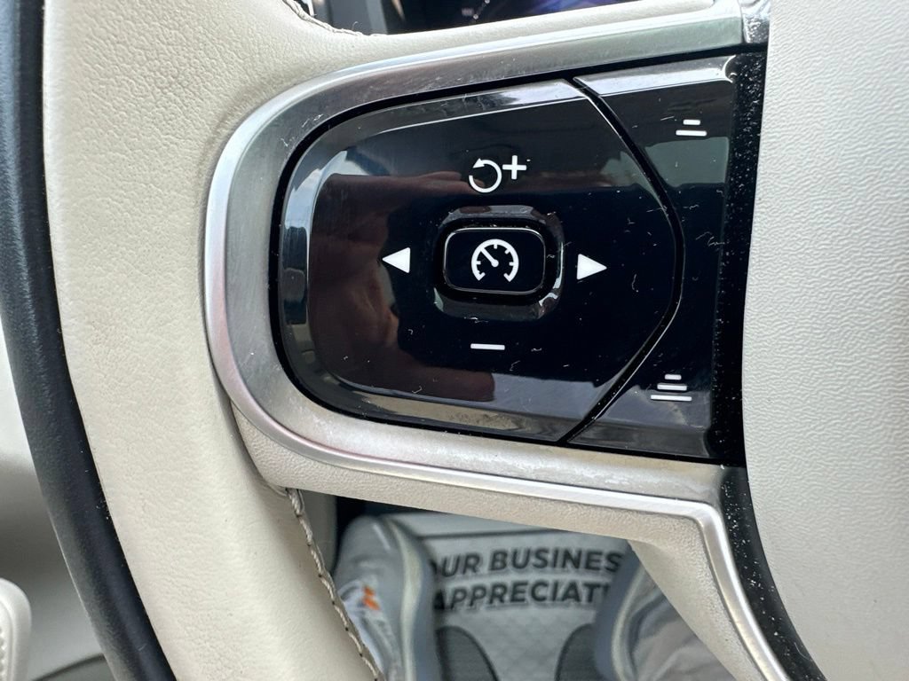 Certified 2025 Volvo XC60 T8 Core w/ Protection Package Premier AWD/4WD image 26