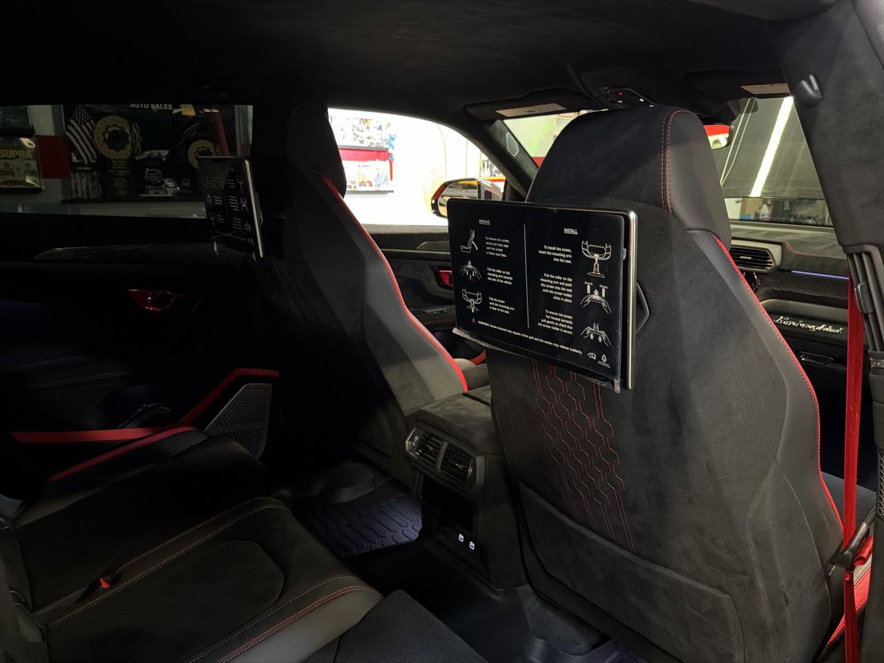 Used 2024 Lamborghini Urus Performante image 32