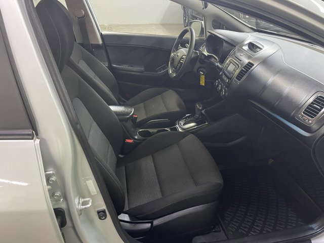 Used 2018 Kia Forte LX w/ LX Rear Camera Package image 14