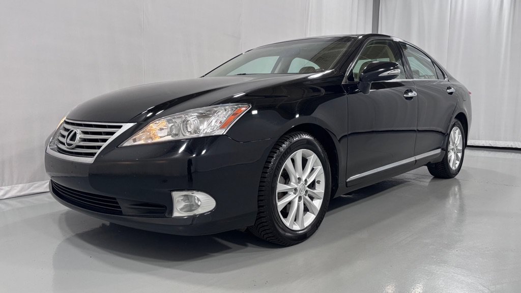 Used 2010 Lexus ES 350 w/ Preferred Accessory Package FWD image 1