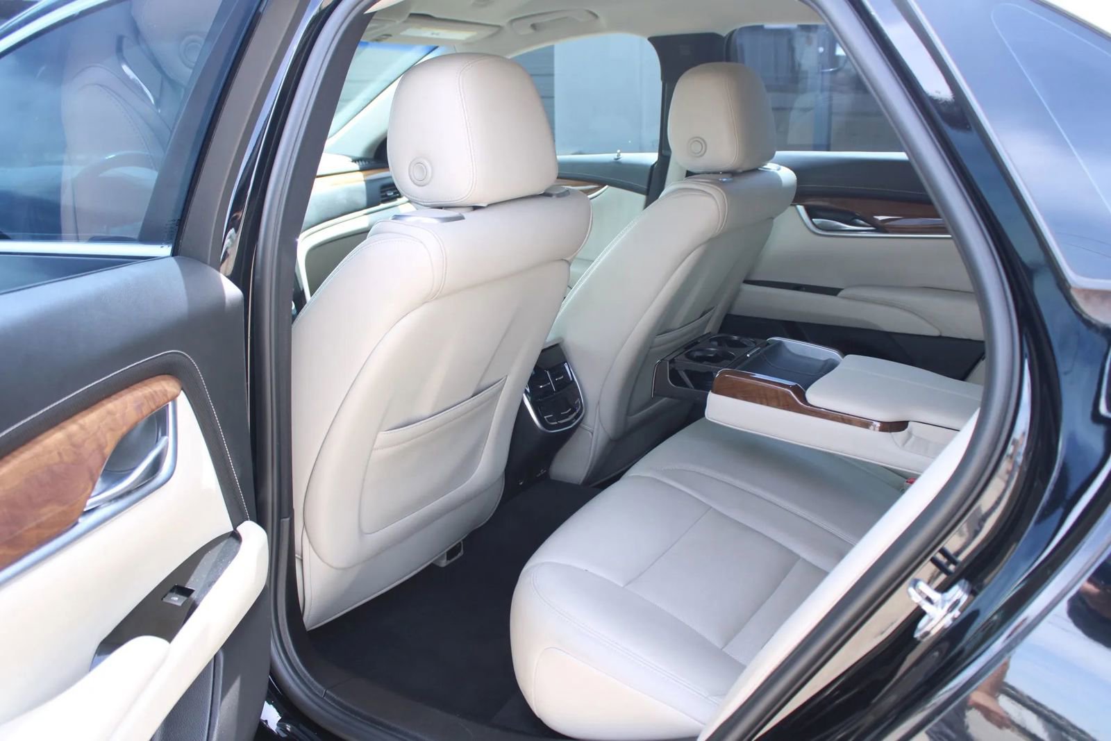 Used 2018 Cadillac XTS Premium Luxury w/ Driver Assist Package image 14