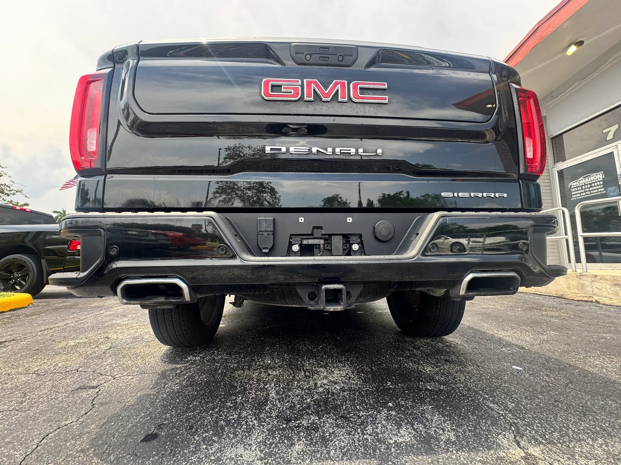 Used 2020 GMC Sierra 1500 Denali w/ Technology Package AWD/4WD image 12