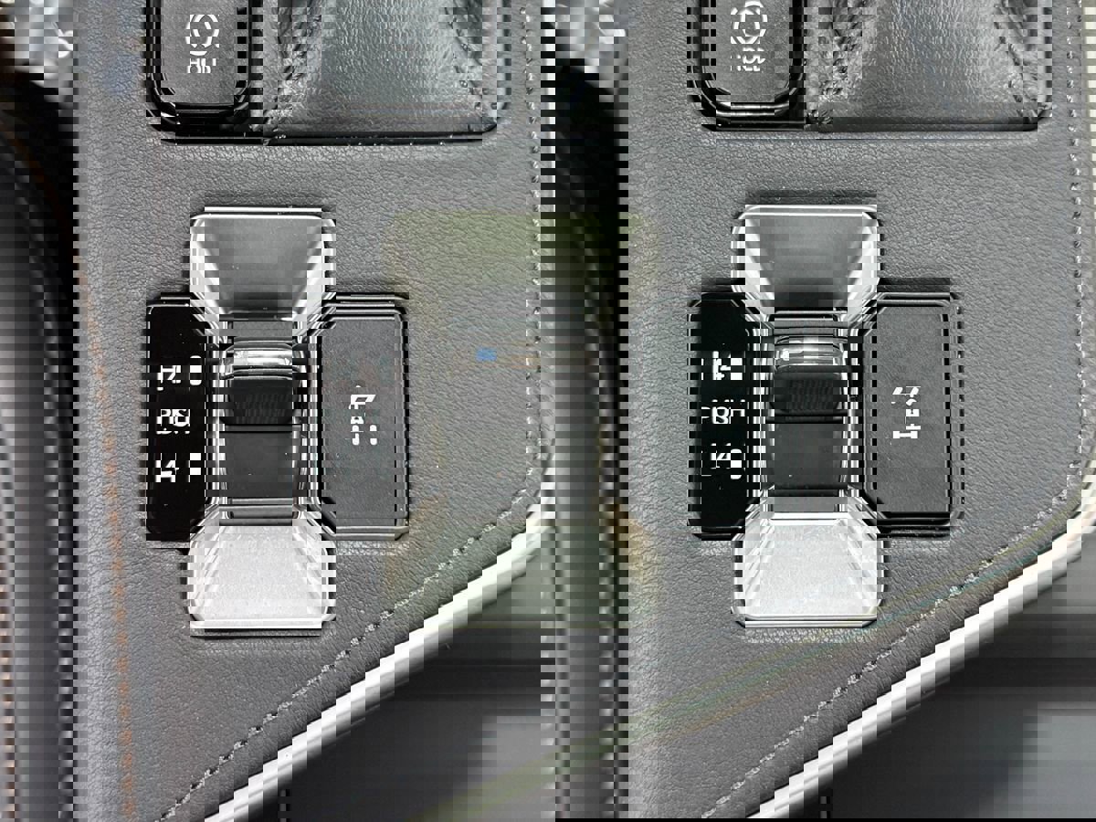 Used 2025 Lexus GX 550 w/ Accessory Package (2T) image 35