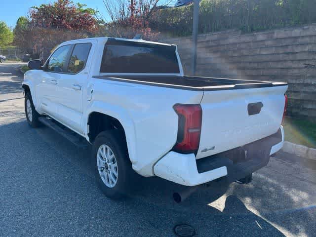 Used 2026 Toyota Tacoma SR5 AWD/4WD image 4