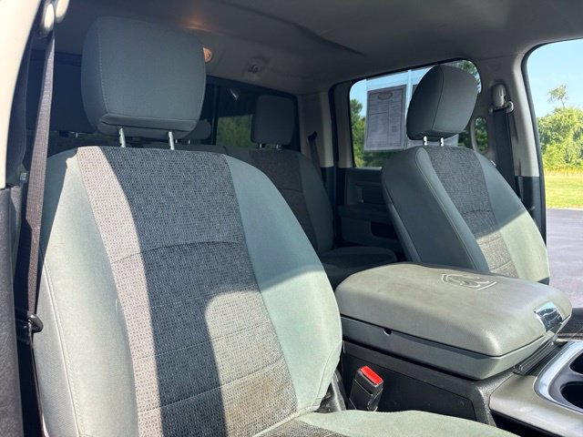 Used 2018 RAM 2500 SLT w/ Black Appearance Group AWD/4WD image 26