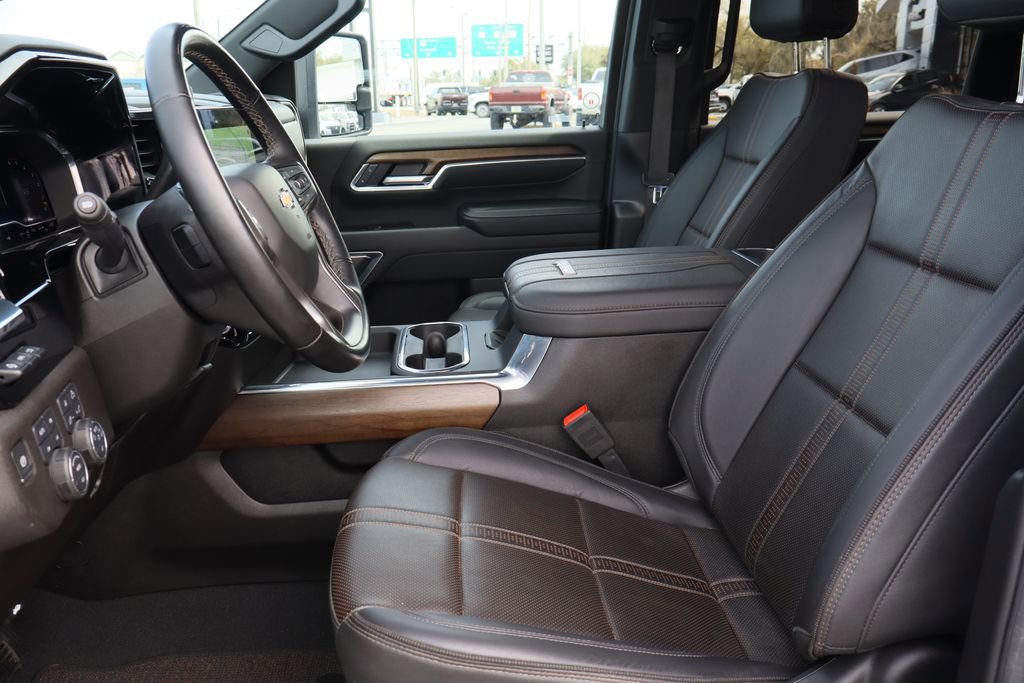 Certified 2025 Chevrolet Silverado 2500 High Country w/ Technology Package image 21