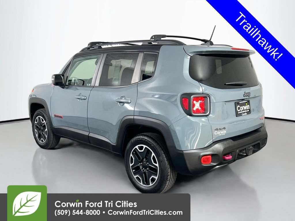 Used 2017 Jeep Renegade Trailhawk w/ Cold Weather Group II AWD/4WD image 11