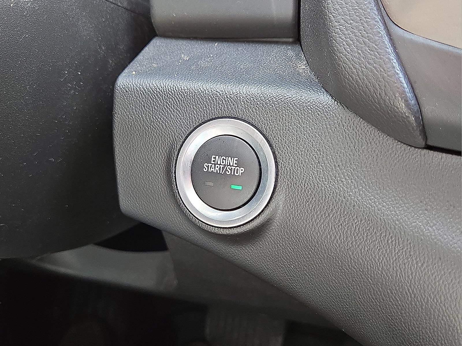 Used 2024 GMC Terrain AT4 w/ Tech Package AWD/4WD image 31