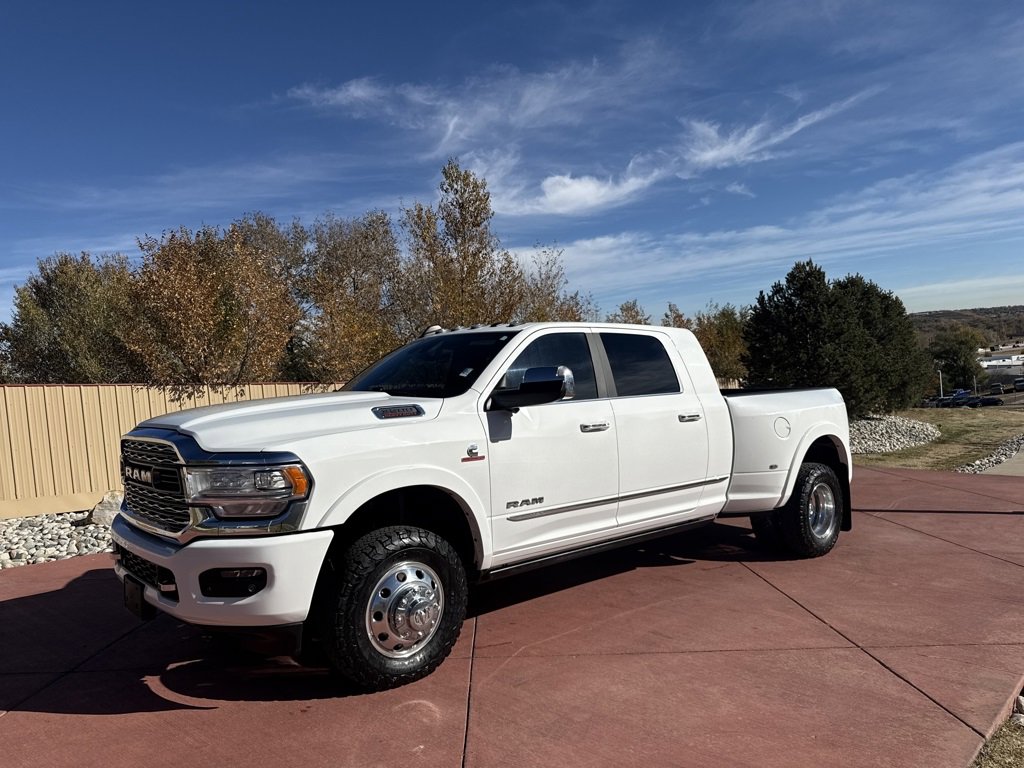 Used 2019 RAM 3500 Limited image 3