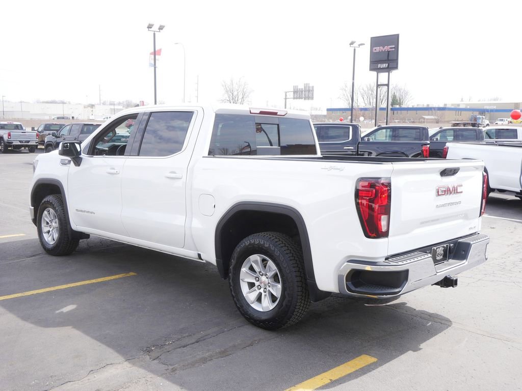 Used 2024 GMC Sierra 1500 SLE w/ Preferred Package AWD/4WD image 5