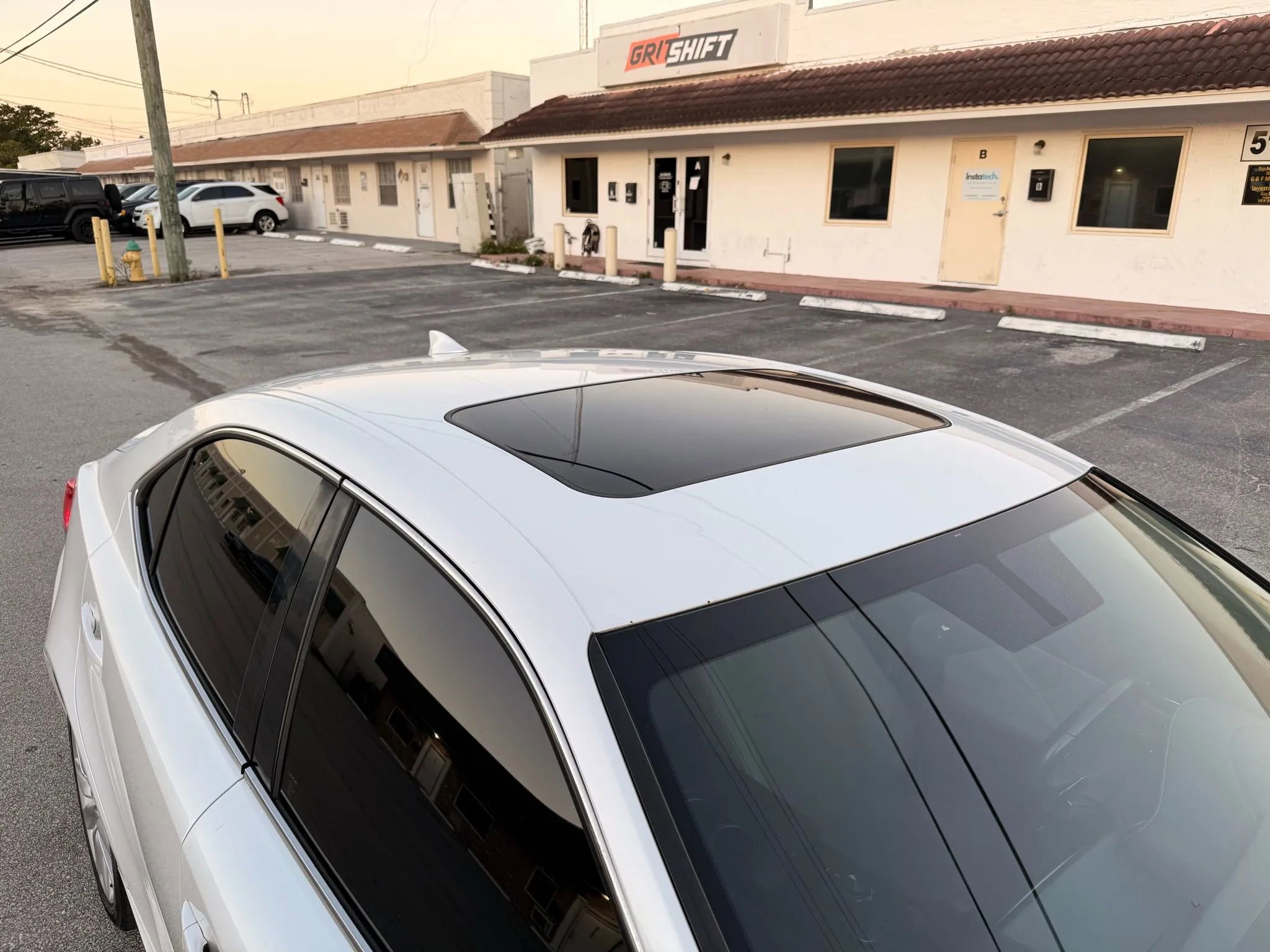 Used 2016 Lexus IS 200t image 9