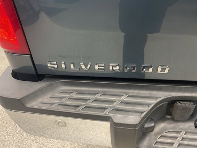 Used 2014 Chevrolet Silverado 2500 LT w/ Interior Plus Package image 9