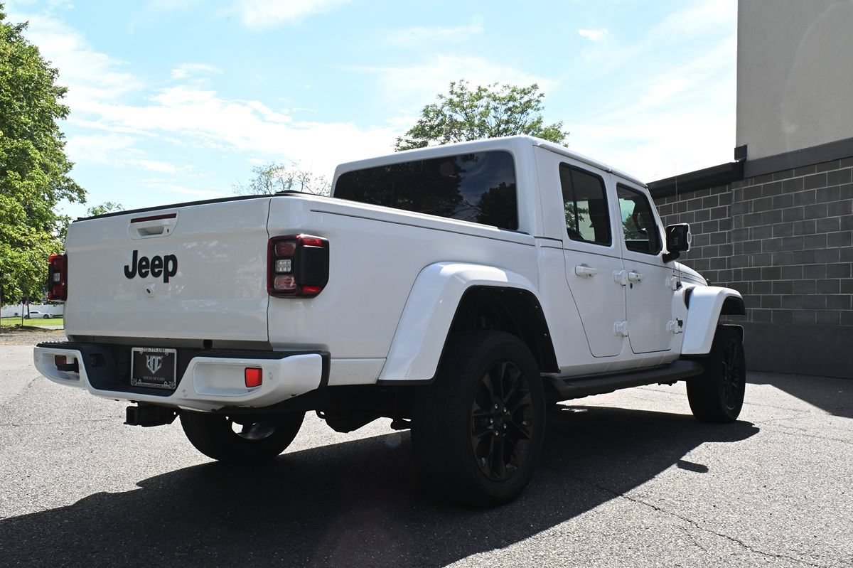 Used 2023 Jeep Gladiator Overland AWD/4WD image 6