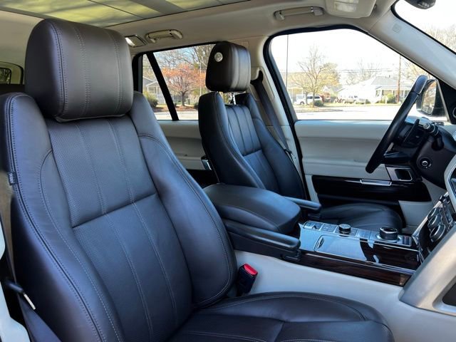 Used 2017 Land Rover Range Rover HSE image 25
