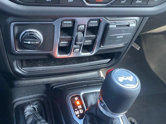 New 2025 Jeep Wrangler Unlimited Sahara AWD/4WD image 23