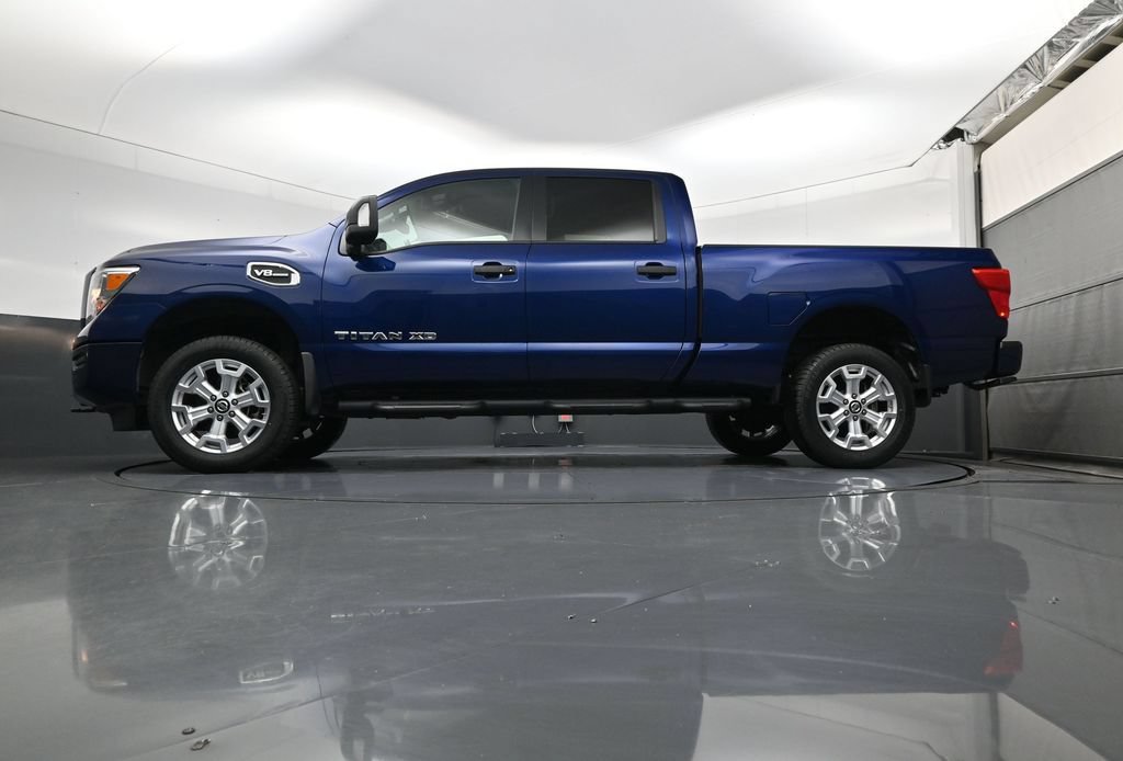 Used 2022 Nissan Titan SV w/ SV Convenience Package AWD/4WD image 21