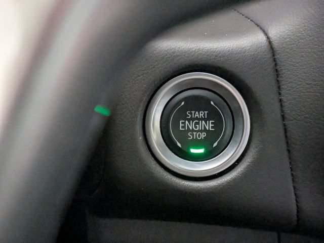Used 2024 Chevrolet Tahoe LT RWD image 32