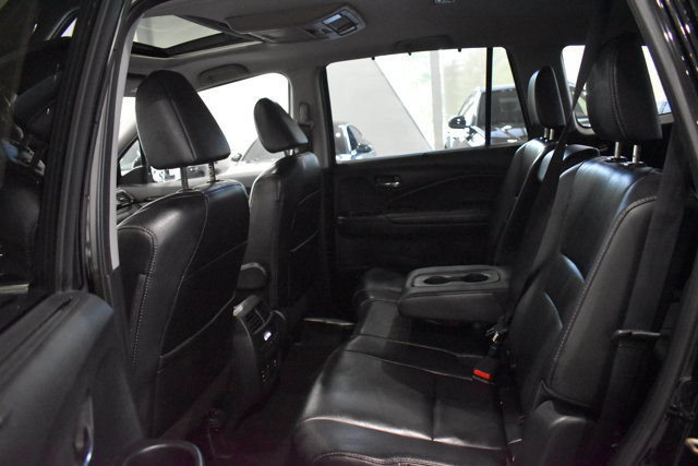 Used 2017 Honda Pilot Touring image 20