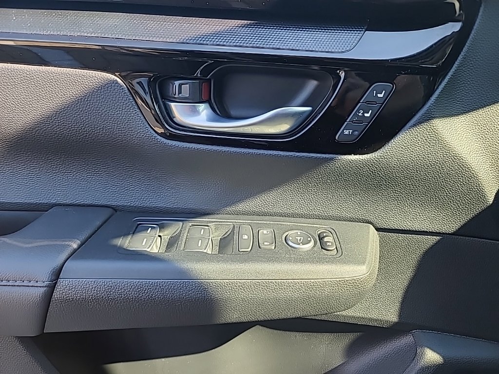 Used 2024 Honda CR-V EX-L image 10