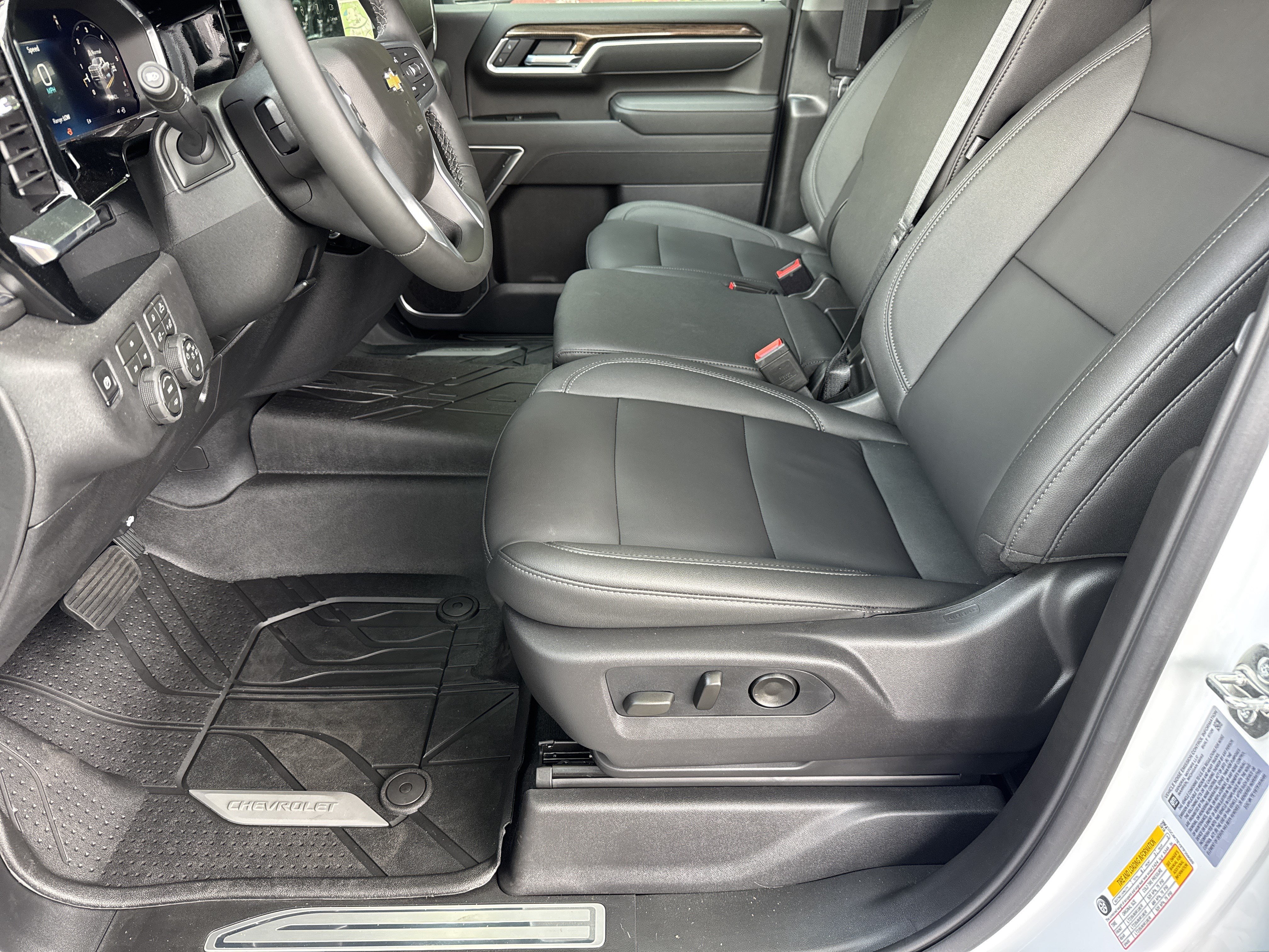 New 2026 Chevrolet Silverado 3500 LT w/ All Star Edition AWD/4WD image 9