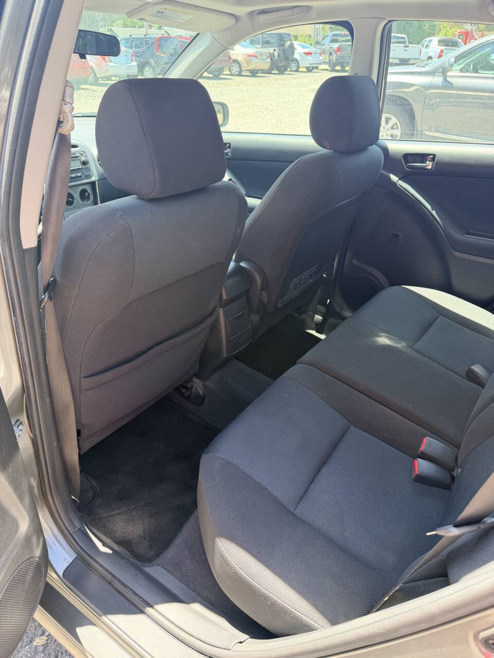 Used 2007 Toyota Matrix FWD image 11