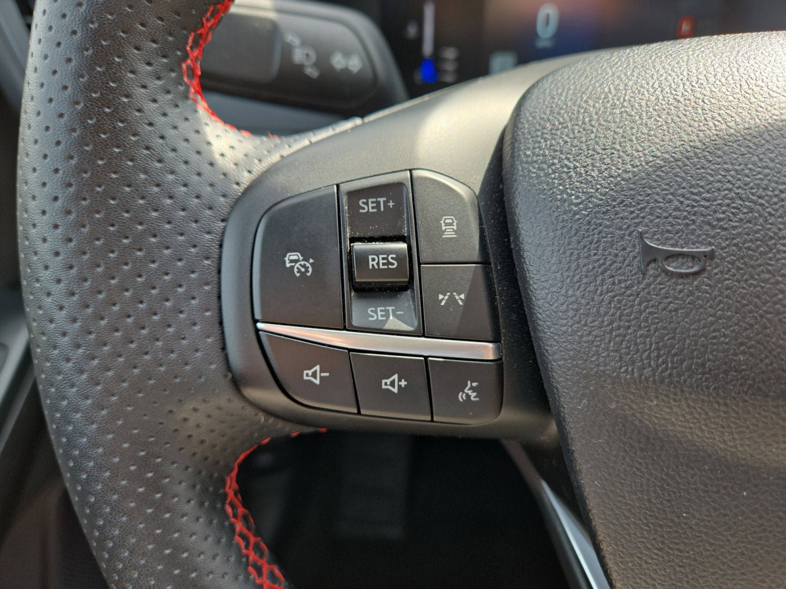 Used 2023 Ford Escape ST-Line w/ Tech Pack #1 AWD/4WD image 14